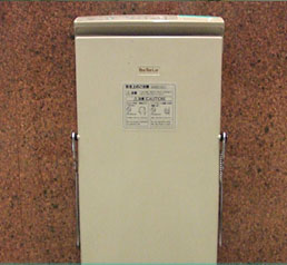 ズボンプレッサー